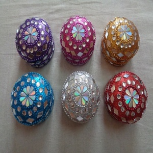 Lac With Mirror Work Round Jewelry <b>Boxes</b> Trinket <b>Pill</b> <b>Boxes</b> for Wholesale From India - Product Image 1