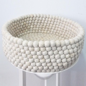 ที่นอนสุนัขผ้าสักหลาดขนแกะลายพื้นสบาย FDH-009ใหม่เป็นมิตรกับสิ่งแวดล้อมบ้านสัตว์เลี้ยงทำด้วยมือช่างฝีมือผู้หญิงชาวเนปาล - Product Image 2