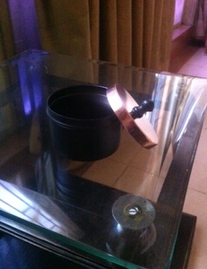 ภาชนะเหล็กโลหะสีดำพร้อมฝาสีโรสโกลด์ - Product Image 1