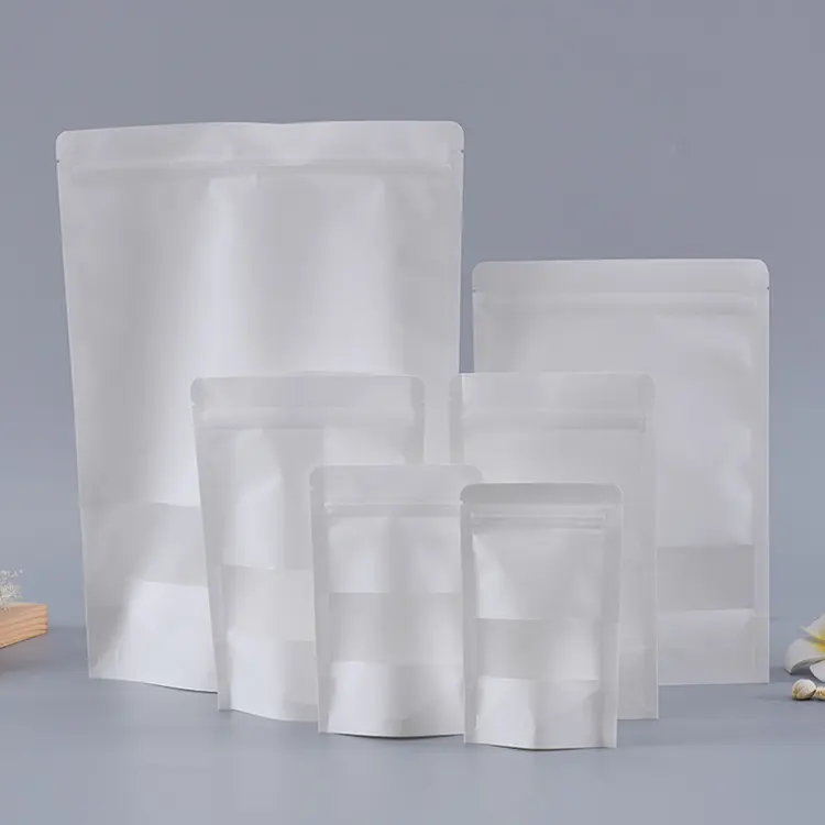 Белый кофейный мешок из крафт-бумаги с матовым окном для еды