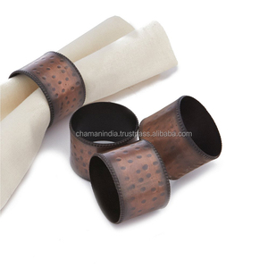 Rond de serviette martelé de style français en acier inoxydable dîners de mariage classiques écologiques salle à manger Occasion spéciale - Product Image 1