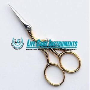 Tijeras profesionales de bordado color oro, tijeras para uñas con filo de corte extra afilado, tijeras japonesas de acero inoxidable de LCI - Product Image 2