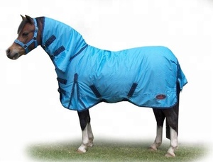 Couverture d'hiver pour chevaux, utilisation dressage, combo imperméable et respirant, haute qualité, matériau RIPSTOP ovale, doublure en coton, rembourrage en polyfill - Product Image 3