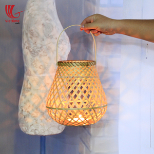 Vente en gros Décoration intérieure Lanterne en bambou tissée à la main Bougeoir en bambou - Product Image 3