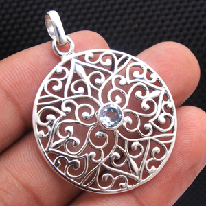 Colgante de Plata de Ley 925 con diseño de filigrana, Peridoto, piedra preciosa de diseño fino, hecho a mano, joyería de plata - Product Image 2