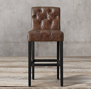 Chaise de bar en cuir rembourré, base en bois pour bar - Product Image 1