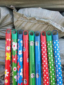 Palo de madera para escoba, palo de pino para MANGO de Vietnam, venta al por mayor - Product Image 4