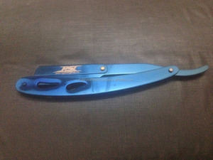 Rasoir en acier pliable pour Salon de coiffure, couteau professionnel à bord droit classique de qualité, rasage à gorge avec revêtement en titane - Product Image 3