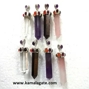 Vente en gros de pierres précieuses naturelles, sept chakras, cristal incrusté, Quartz, pendentif à pointe de crayon, pendentifs Chakra à vendre