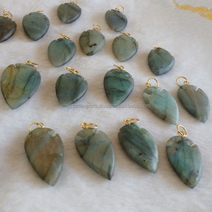 Gold <b>Labradorite</b> Gemstone Arrowhead <b>Pendants</b> Rhodium and Gold Plated Bezel Setting Inlay Technology Type Charm <b>Pendants</b> - Product Image 2