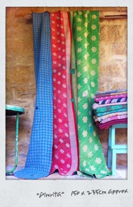 Capas de tela Sari acolchada Vintage única, algodón reciclado cosido a mano para el hogar, sofá de Hotel, tamaño doble - Product Image 4