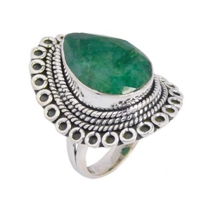 แหวนเงินสเตอร์ลิงสำหรับงานแต่งงาน925ทำด้วยมือแหวนพลอยสีเขียวมรกตสีเขียวขายส่งและส่งออก - Product Image 1