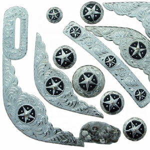 Esquineros y Conchos de Estilo Occidental Hechos de Aluminio de Alta Calidad Plateados con Acabado Pulido Plateado para Sillas de Montar Occidentales - Product Image 1