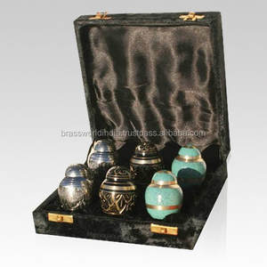 Lot de 6 présentoirs d'urne de crémation de souvenir avec vitrine en velours par brasworld fournitures de funérailles indiennes - Product Image 5