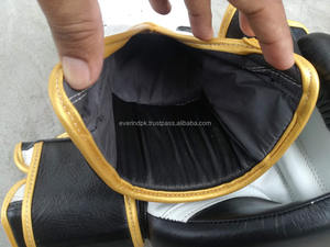 Gants de boxe professionnels en cuir véritable, gantelets de couleur noire et blanche - Product Image 3