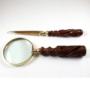 Lupa de Mano de Latón Dorado con Diseño Náutico Clásico y Cristal Decorativo, Regalos Originales - Product Image 5