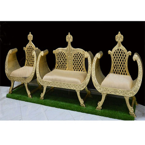 ชุดโซฟาสีขาวสีขาวสำหรับเวทีแต่งงานของมุสลิม - Product Image 1