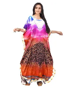 Stilvolle 3D Digital gedruckte Damen Daily Wear Kurtas Kaftans Caftan