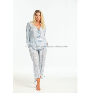 Elegante profesional diseño personalizado gran oferta blusa bordada alta moda Top mujer ropa mayorista - Product Image 1