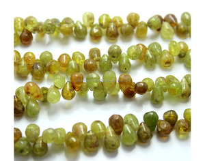 Perles de gouttes à facettes lisses en grenat grossulaire naturel pour la fabrication de bijoux - Product Image 2