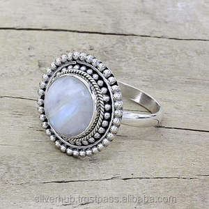 Anillo de Plata de Ley 925 con Piedra Lunar Arcoíris Natural, Estilo Religioso, Joyería Artesanal para Exportadores y Mayoristas - Product Image 3