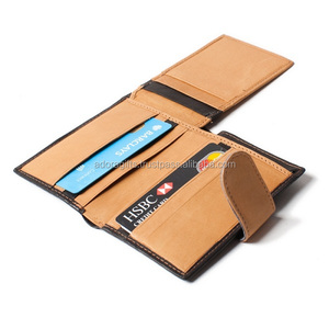 Funda con diseño de solapa para tarjetas - Product Image 1
