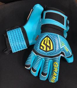 Gants de gardien de but professionnels en mousse Aqua à coupe négative de haute qualité avec meilleure adhérence Vêtements d'équipe entièrement personnalisables - Product Image 3