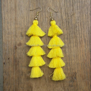   ต่างหูพู่ห้อยสีเหลืองแฮนด์เมด 5 ชั้น ต่างหูทำมือ - Product Image 1
