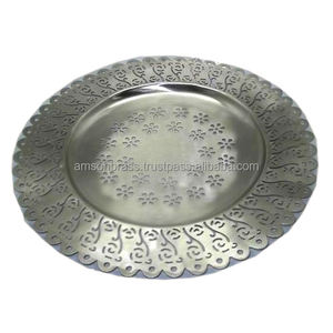 Placa de cargador personalizada de aluminio plateado de forma redonda Placa de cargador de aluminio de metal en relieve antiguo Venta caliente - Product Image 4