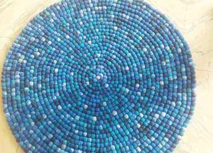 Fait à la main au Népal pour Amazon feutre cravate Die boule tapis Unique personnalisable balle tapis promotionnel affaires cadeau fabricant - Product Image 2