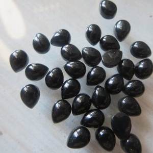 ลูกแพร์สป์เนลธรรมชาติ4มม. 6มม. สีดำทรงแบนอัญมณีปรับเทียบทรงหลวมผู้ผลิตหินราคาโรงงานออนไลน์ alibaba - Product Image 1