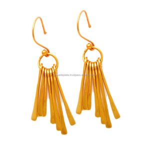 Nouveau fait à la main solide 925 en argent Sterling plaqué or boucles d'oreilles de créateur bijoux boucle d'oreille à la mode pour la fête de cadeau de mariage. - Product Image 1