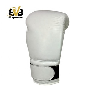 Guantes de boxeo de grado profesional personalizados hechos a mano cuero de vaca PU diseño personalizado tamaños 8oz 12oz 16oz - Product Image 3