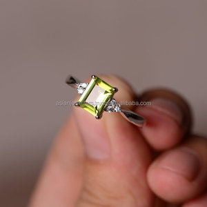 Peridoto cuarzo y CZ, anillo de piedras preciosas, Plata de Ley 925, hecho a mano, joyería de plata. - Product Image 1