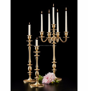 Candélabre de dernière arrivée plaqué or à 5 bras pour pièce maîtresse de mariage Insert de base en métal solide et lourd pour support robuste - Product Image 1