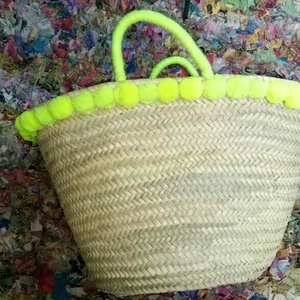 Sac de plage en paille tissé à la main de style marocain unisexe motif seau grande taille avec doublure en papier en cuir véritable style géométrique - Product Image 2