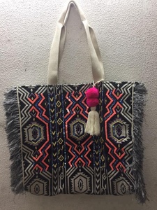 Sac à bandoulière élégant brodé pour soirée avec pompon Sac à provisions élégant avec décoration à motif de fil - Product Image 5