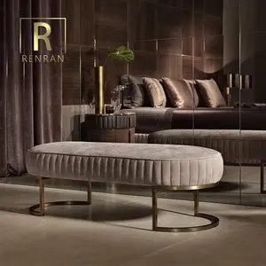 Almofada sofá contemporânea design italiano, antiguidade, base de metal em latão, para cama, bancada longa