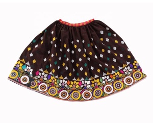 Falda banjara tribal bordada a mano vintage, hecha a mano, antigua, gitana, rabari ghagra - Product Image 2