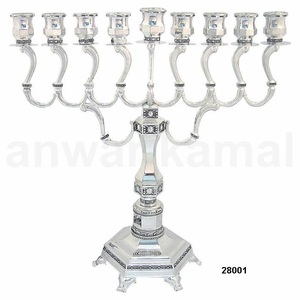 Latón Iglesia Plata Menorah Candelabros Iluminación Decoración Actividades religiosas Pascua Estilo americano Soporte de vela Hogar - Product Image 1