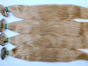 Cheveux humains purs brésiliens Remy de couleur moyenne à trame droite naturelle - Product Image 2