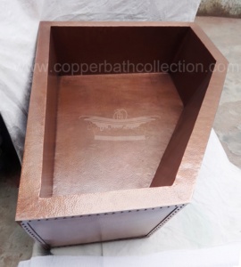 Baignoire pour adultes autoportante martelée à double paroi en cuivre antique en fer fait à la main fabriqué en Inde pour la salle de bain - Product Image 5