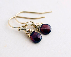 Boucles d'oreilles en argent Sterling 925 avec pierres précieuses grenat et perles de poire en Vermeil doré - Product Image 1