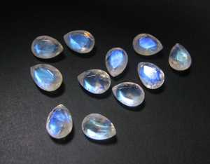 3x5mm Natural Rainbow Moonstone Loose Pear Faceted Gemstone AAA Quality IGI Certified Heat Treated Bulk Wholesale Wholesale - Product Image 3