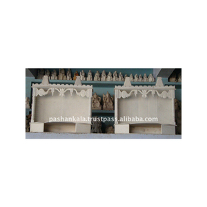 Temples en marbre blanc en état de neuf et aux designs modernes - Product Image 1