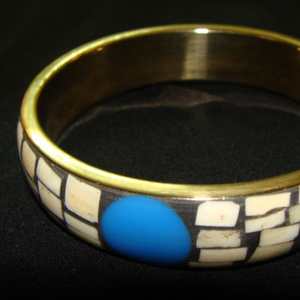 Hot Selling Summer Blue Bone and Resin <b>Bracelet</b> <b>Trendy</b> Designs Fashion Bangles Wholesale - Product Image 1