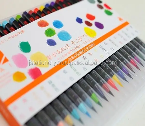 The fude brush pens of " Sai " can design the colors of Japanese own traditional beauty .S AI works wonderfully