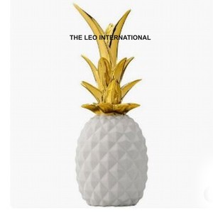 Sculpture d'ananas en métal blanc antique et moderne Technique de coulée d'impression personnalisée unique pour la décoration de la maison Thème des fleurs - Product Image 1