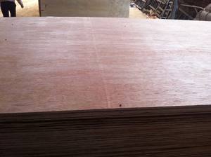 Contrachapado de Primera Clase de Okoume de Long Dat Corp, con Revestimiento de Primera Calidad, Cumple con las Normas de Emisión de Formaldehído E2 para Uso en Exteriores - Product Image 5