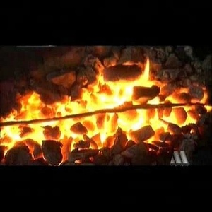 2018 BEST SELLER MEDIUM HARD WOOD CHARCOAL BBQ GRILL CHARCOAL GRILL NATURAL CHARCOAL LUMP SHAPE IN AL-BAT'HA SAUDI ARABIA - Product Image 1